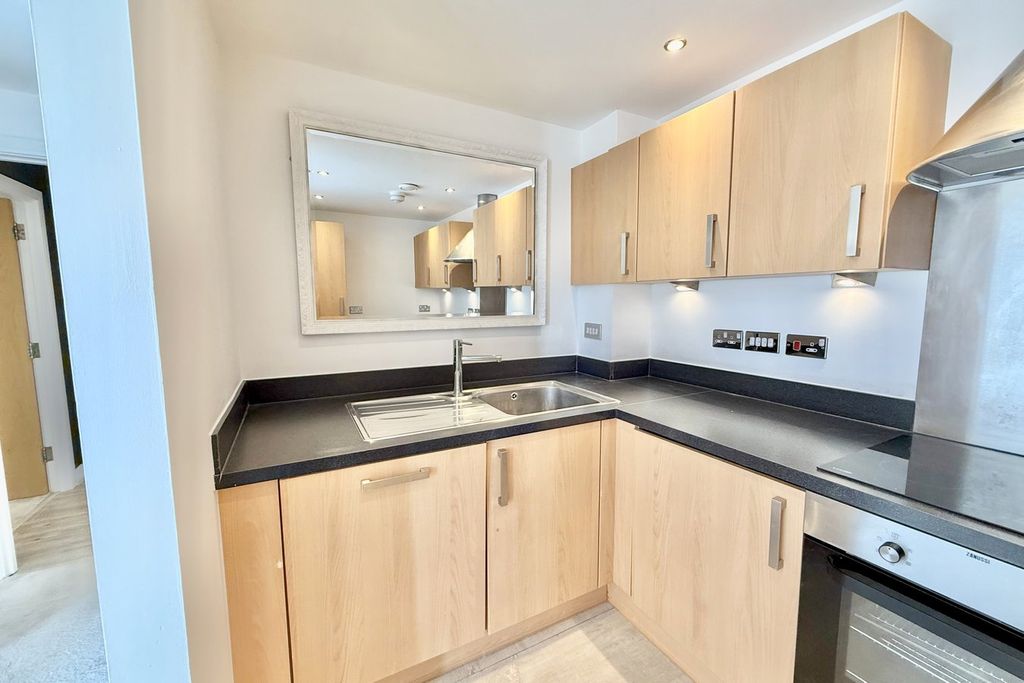 Additional image 7 of 2 bed flat for saleHoneycombe Chine, Boscombe, Bournemouth BH5