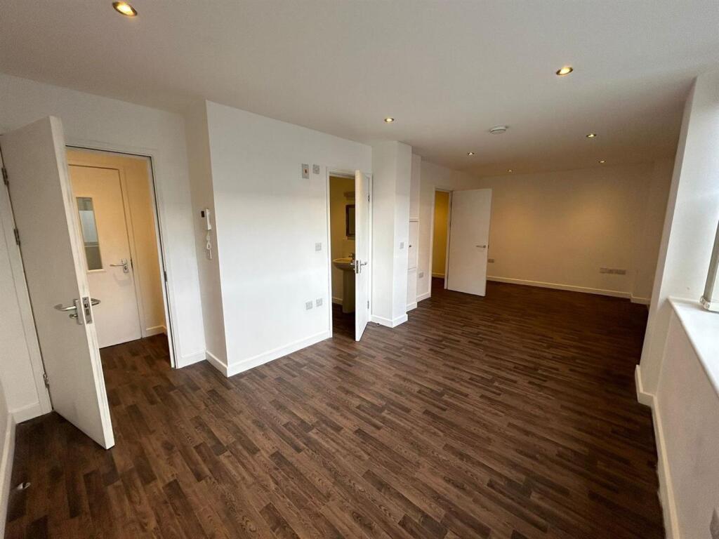 Large Bournemouth Studio