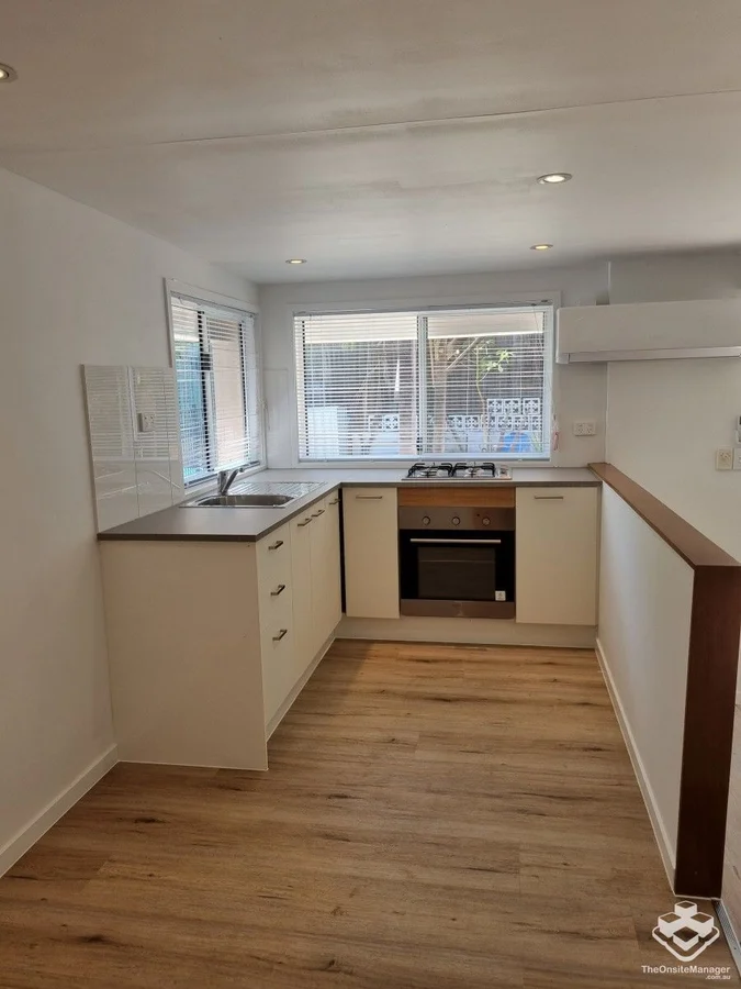 34 William Parade, Fairfield QLD 4103