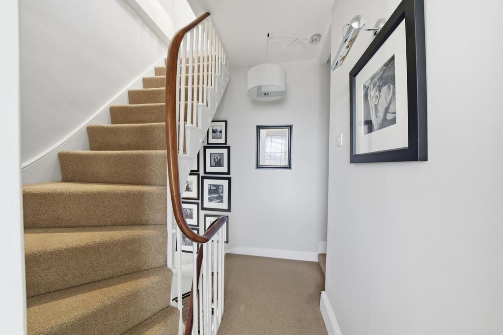 Additional image 12 of 3 bed flat for salePark Terrace, Nottingham NG1