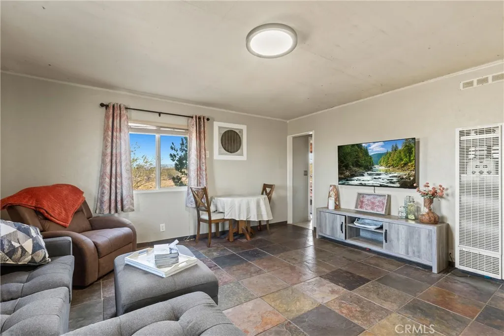 Additional image 45 of 1040 Jackalope Avenue, Joshua Tree, CA 92252