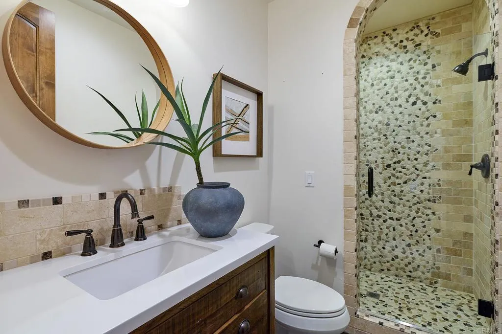 Additional image 120 of 6811 Vianda Court, Carlsbad, CA 92009