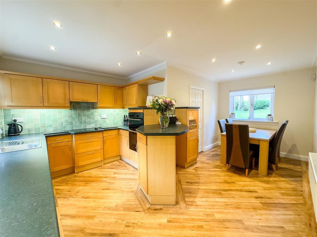 Additional image 9 of 5 bed detached house for saleCullinpark Grove, Strathaven ML10