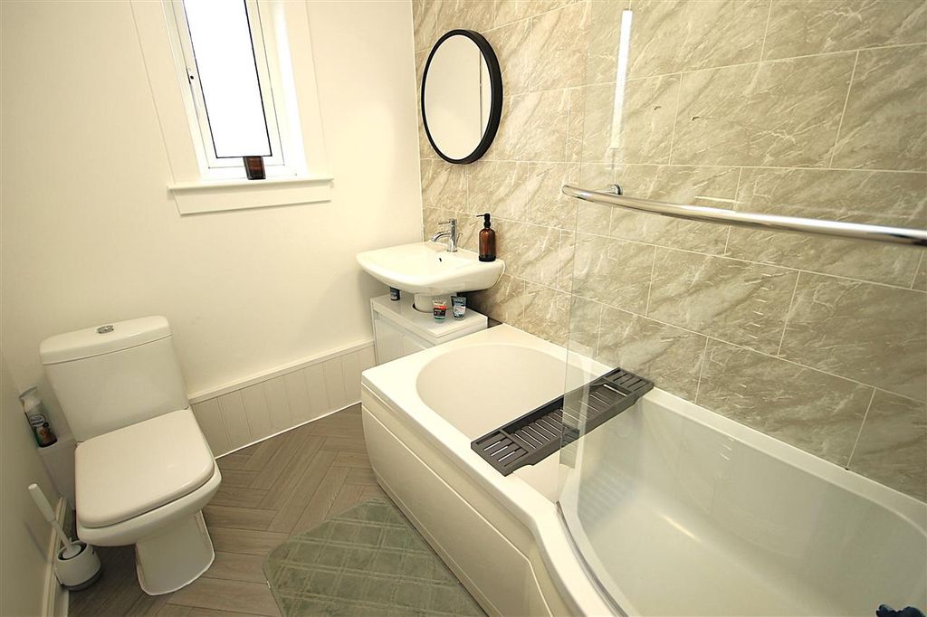 Additional image 4 of 2 bed flat for saleO'wood Avenue, Holytown, Motherwell ML1