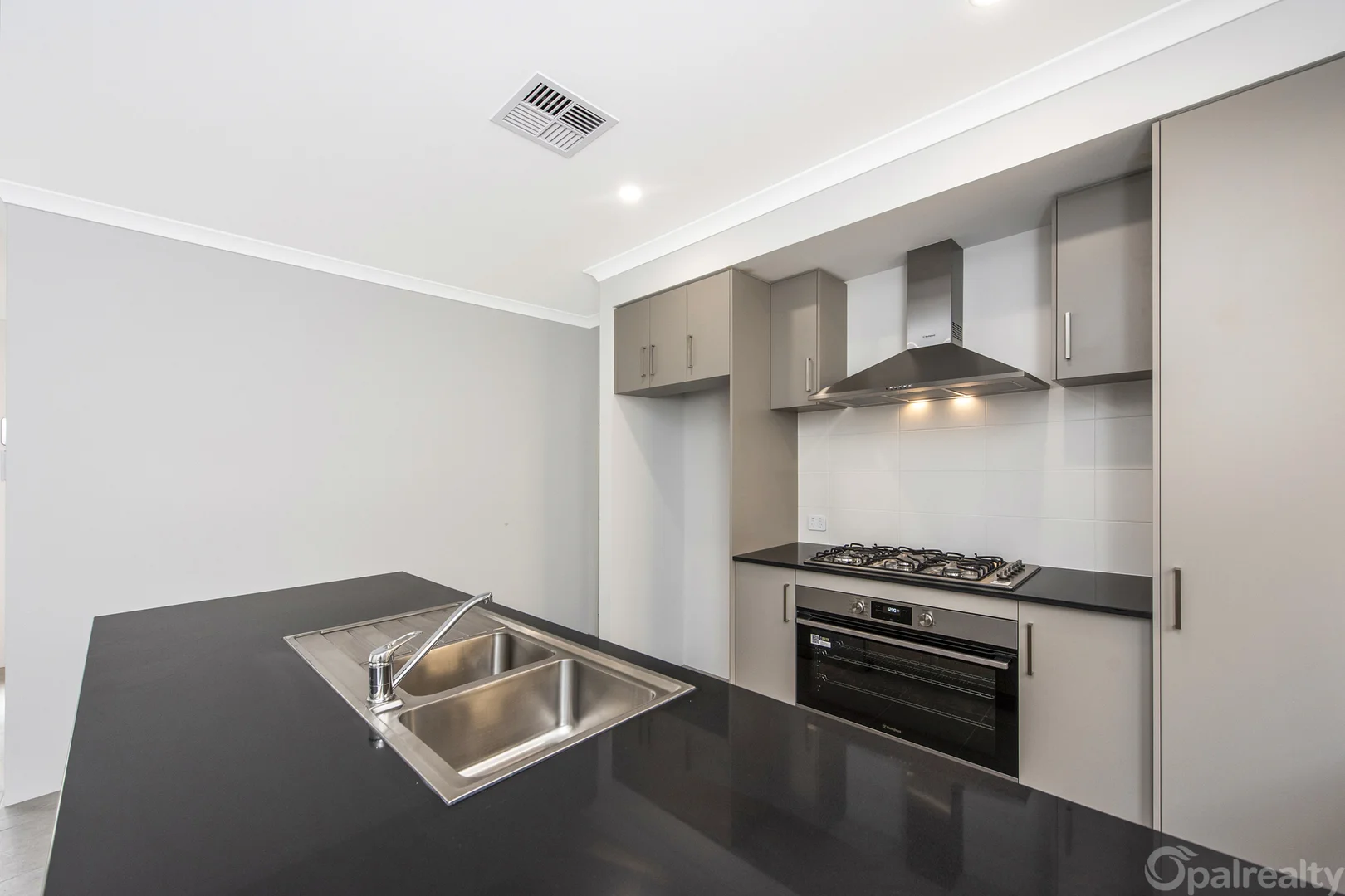 Additional image 13 of 38 Lighthouse Grove, Madora Bay WA 6210