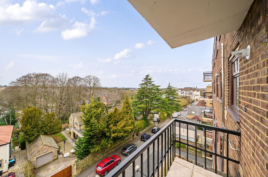 Additional image 4 of 2 bed flat for saleBeech Grove, Harrogate, North Yorkshire HG2