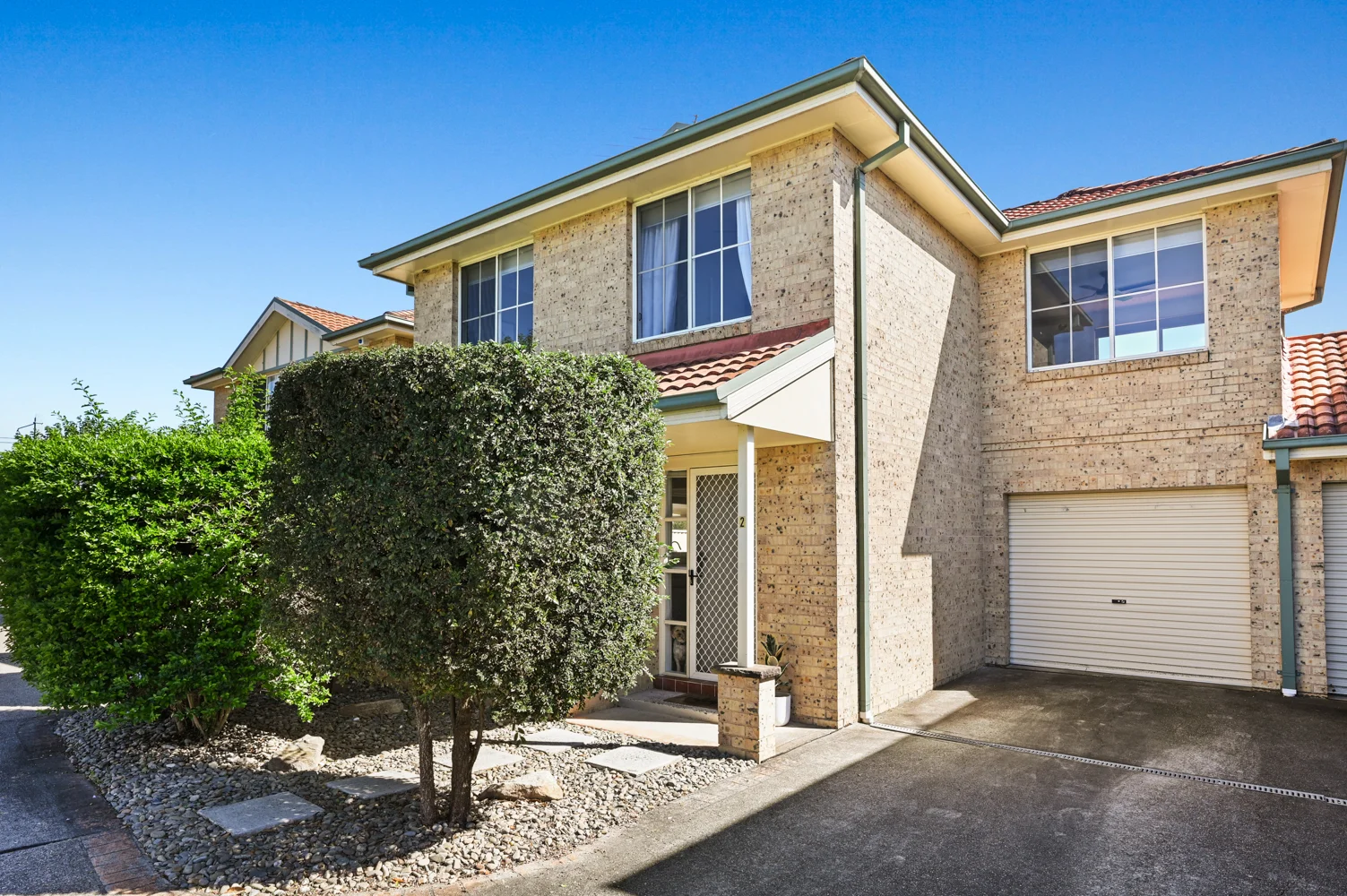 2/87-89 Manorhouse Boulevard, Quakers Hill NSW 2763