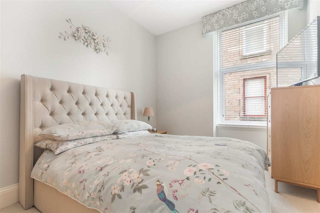 Additional image 16 of 3 bed flat for saleBrougham Street, Greenock PA16