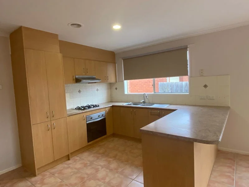 Additional image 2 of 52 Cornwell Crescent, Cranbourne East VIC 3977