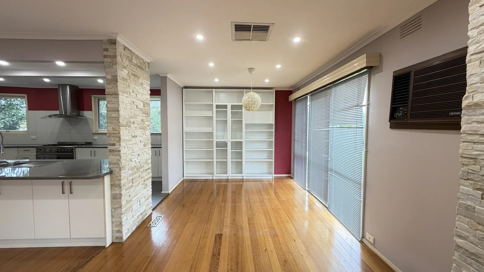 8 Teal Crescent, Lalor VIC 3075 photo 5