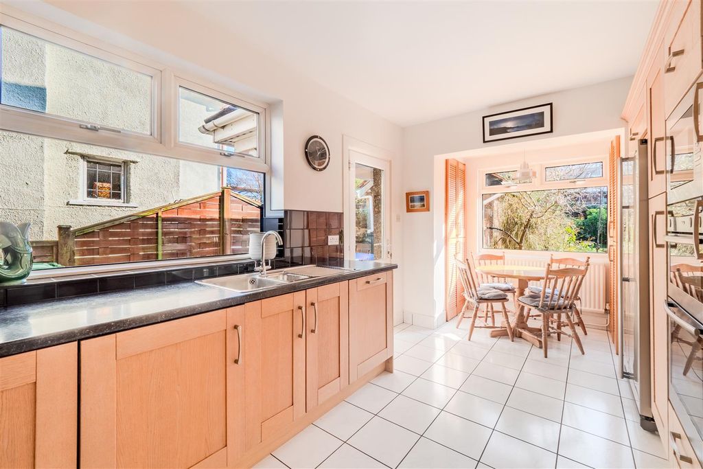 Additional image 6 of 4 bed detached house for saleHandsome Detached Home On The Dell, Westbury-On-Trym, Bristol BS9