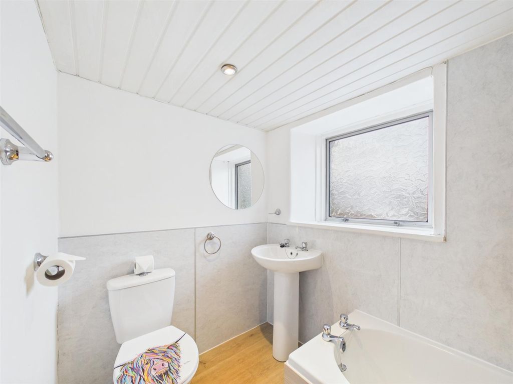 Additional image 9 of 2 bed maisonette for saleEmmaline, Main Street. Bridge Of Earn, Perth PH2
