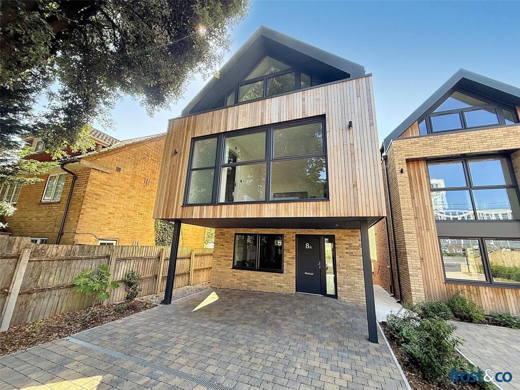 Sandbanks Road, Poole, Dorset, BH14