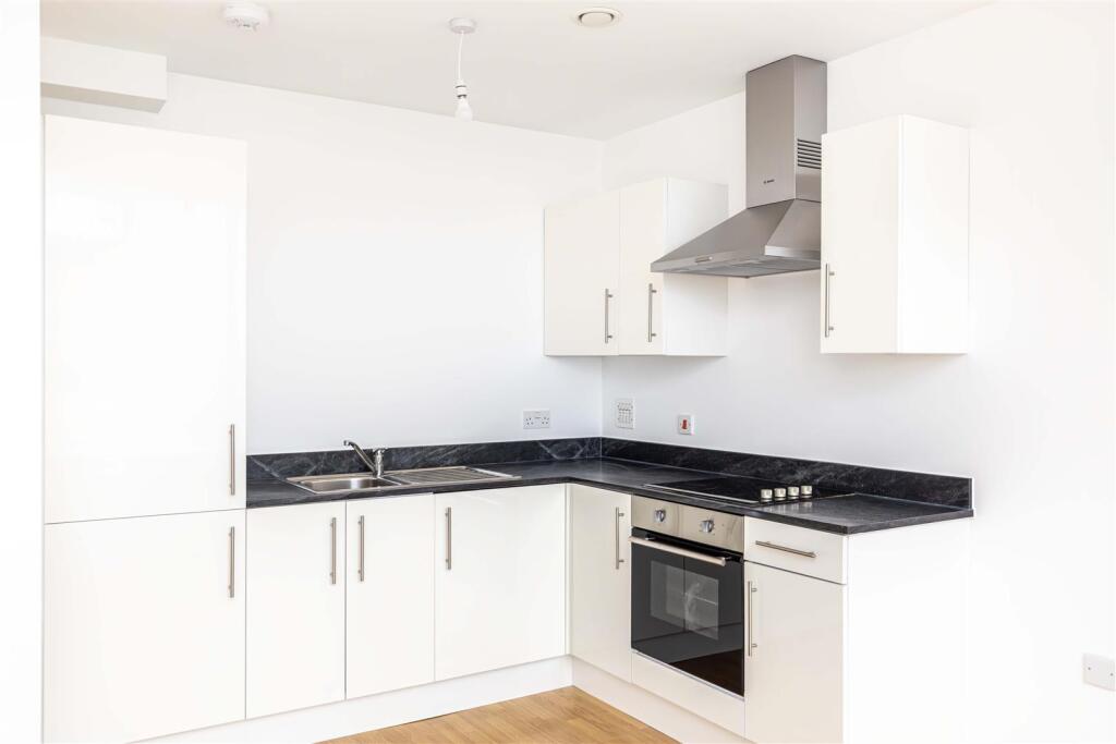 Additional image 4 of 4th Floor, Newly Refurbed Apartment in Central Bournemouth.