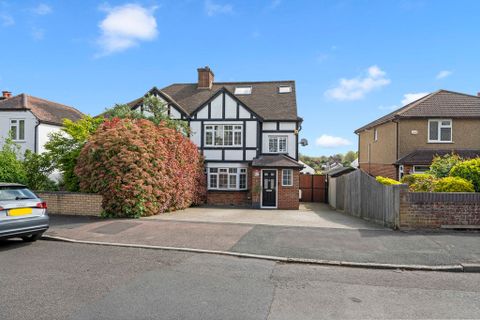 Harrow Road, Carshalton Beeches SM5