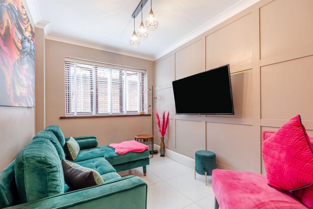 Additional image 5 of 5 bed detached house for salePriory Close, Caerleon, Newport, Newport NP18