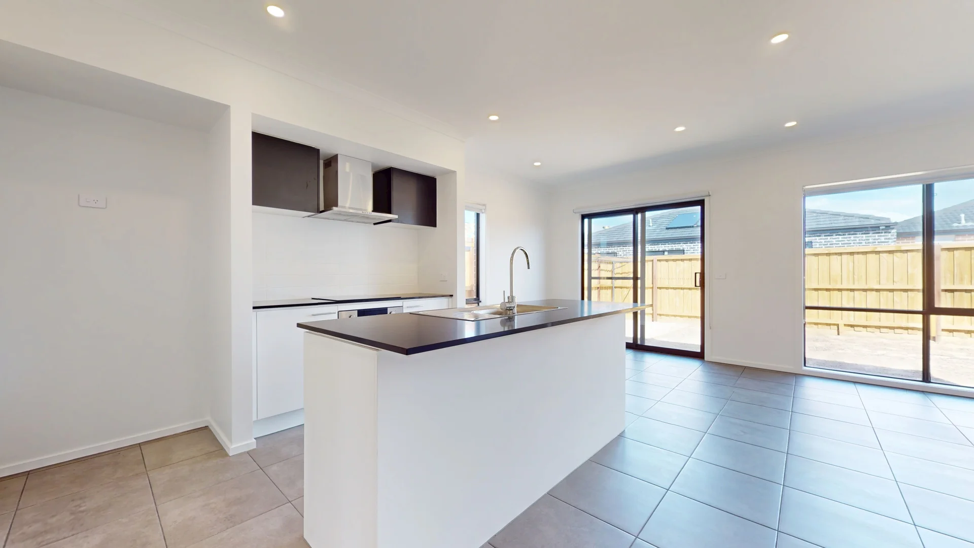 Additional image 3 of 28 Sheniz Avenue, Fraser Rise VIC 3336