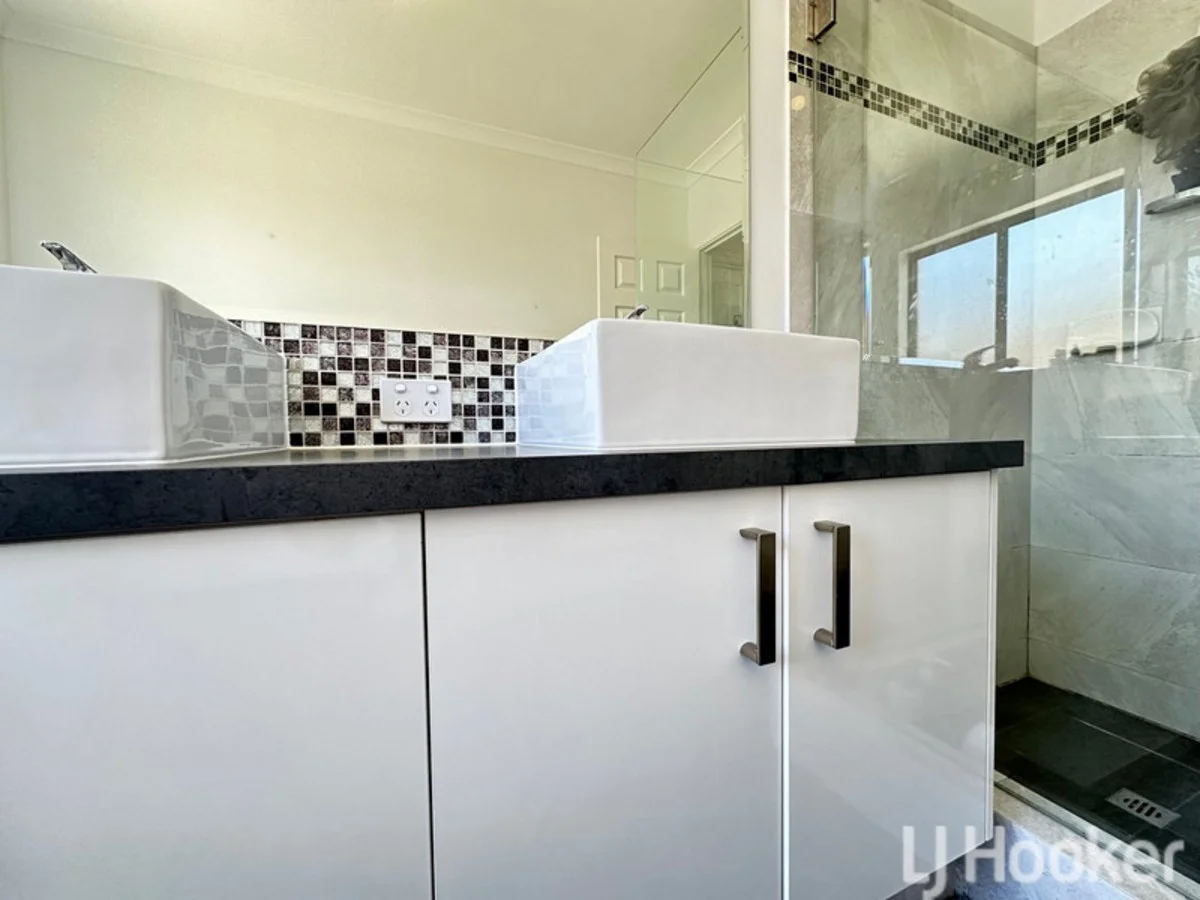 Additional image 16 of 70 Hurlingham Loop, Meadow Springs WA 6210