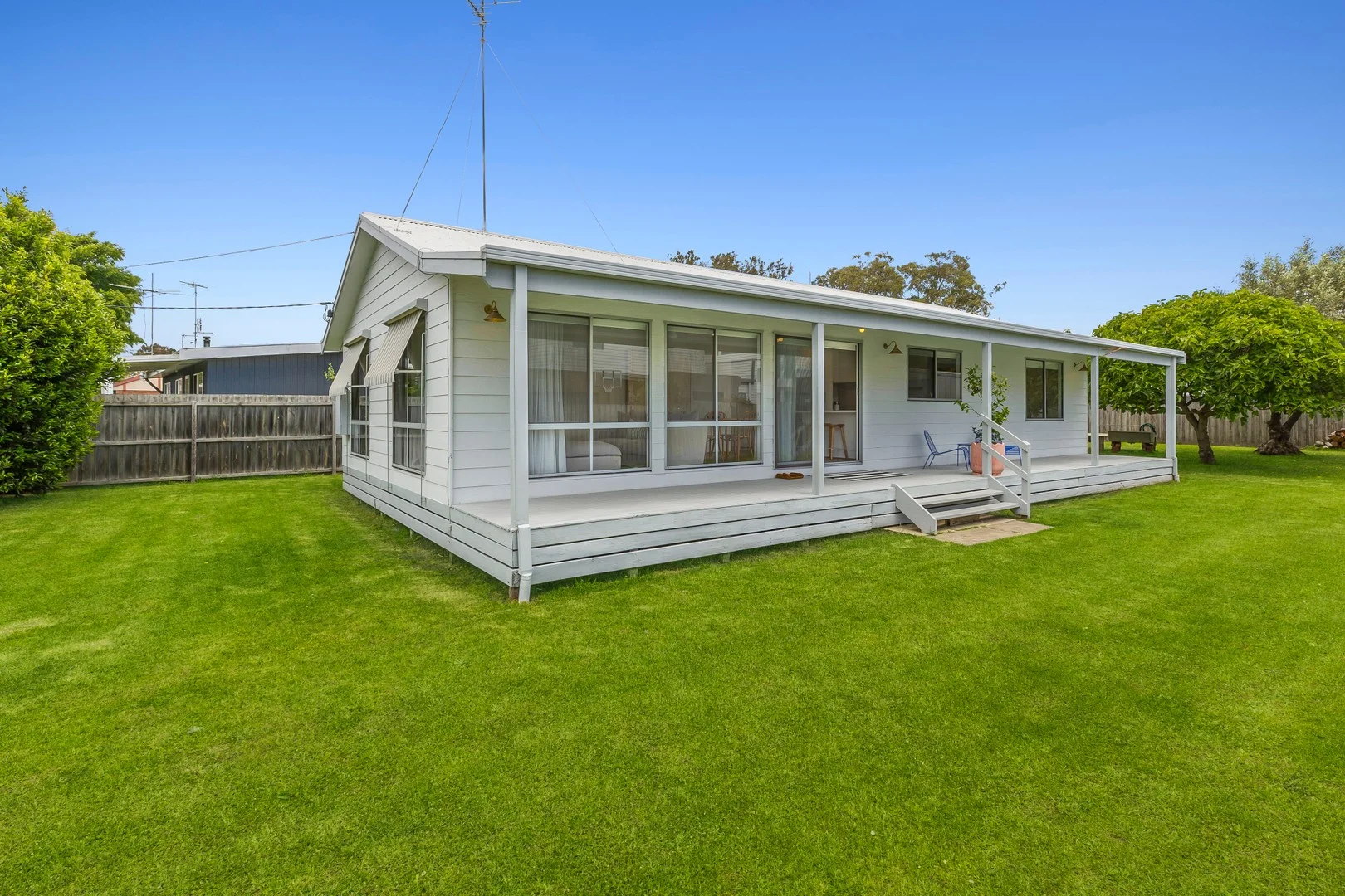 47 Wattle Bird Cres, Barwon Heads VIC 3227