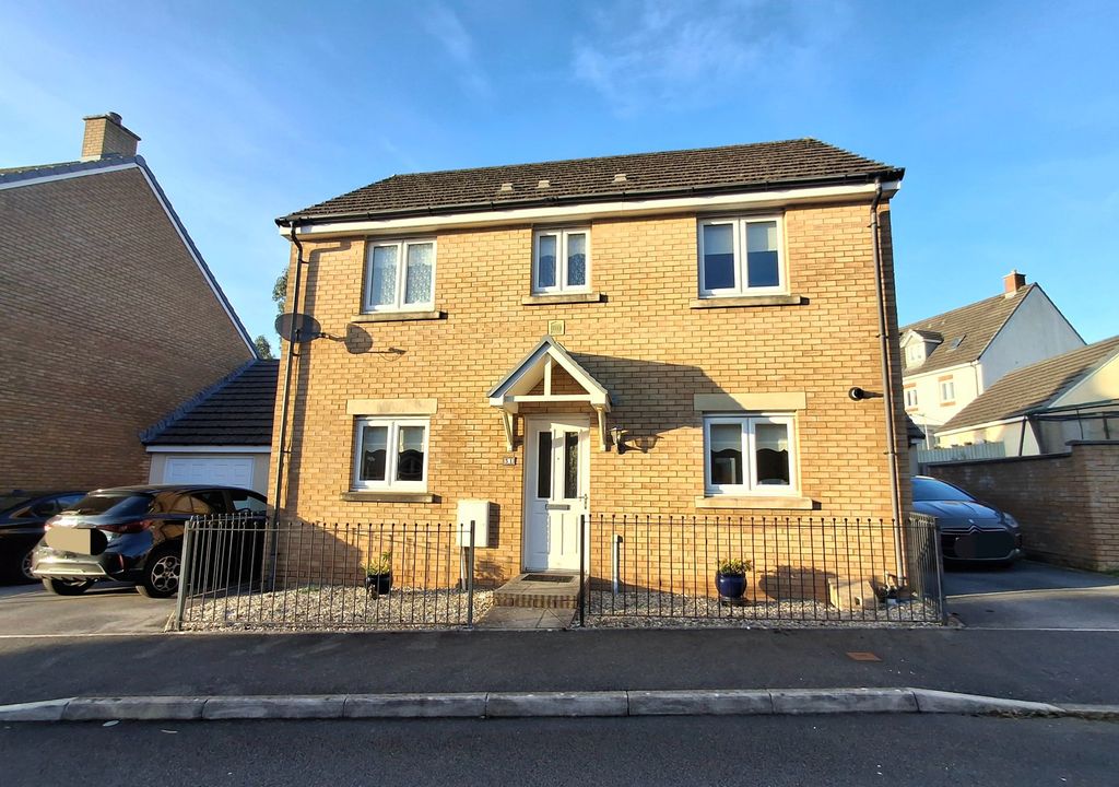 3 bed detached house for saleFfordd Y Grug, Coity CF35