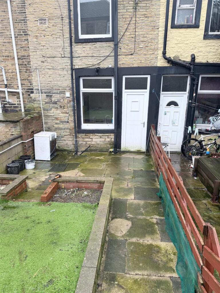Exmouth Place, Bradford