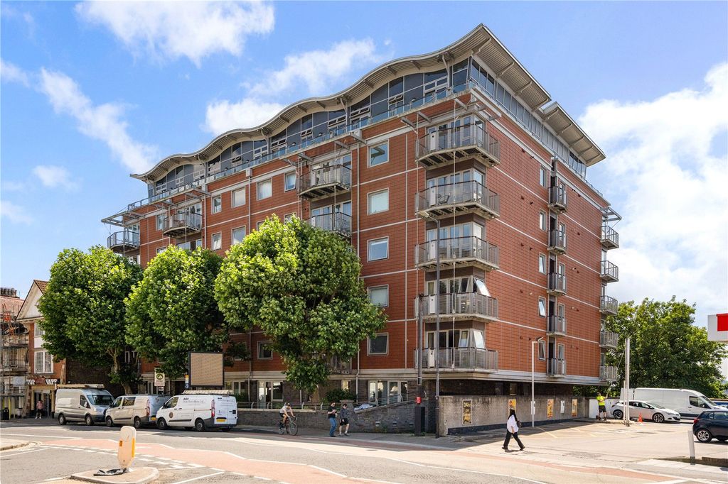 Additional image 16 of 2 bed flat for saleThe Panoramic, 30 Park Row, Bristol BS1