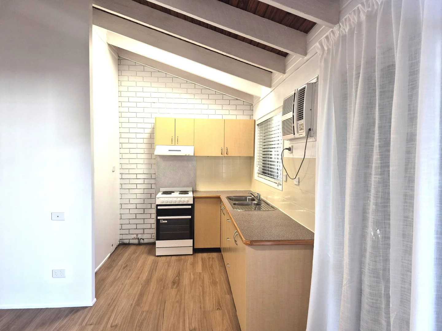 Additional image 4 of 2/31 Grant Street, Redcliffe QLD 4020