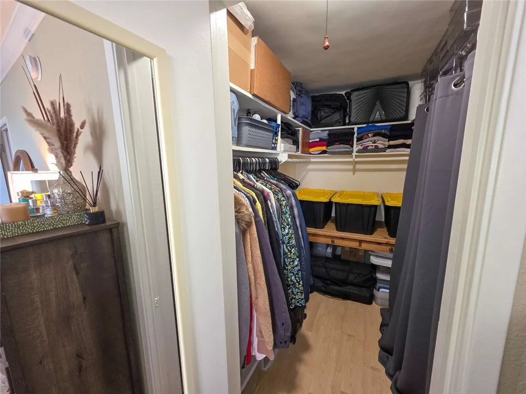 Additional image 21 of 5429 Newcastle Avenue Unit 211, Encino, CA 91316