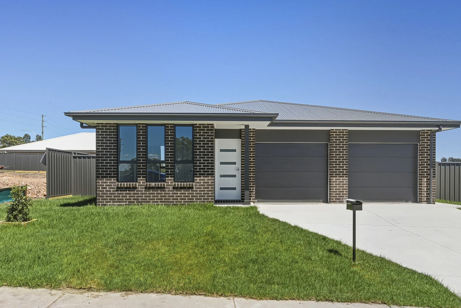 6 Dawn Way, Farley NSW 2320