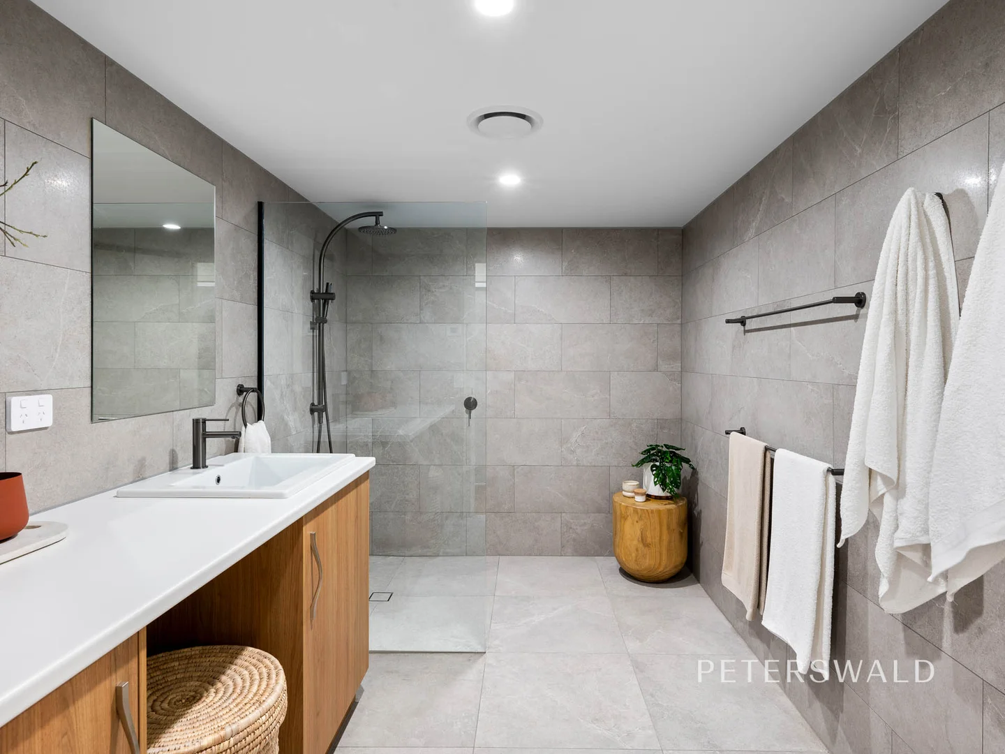Additional image 15 of 1/224 - 226 Lenah Valley Road, Lenah Valley TAS 7008