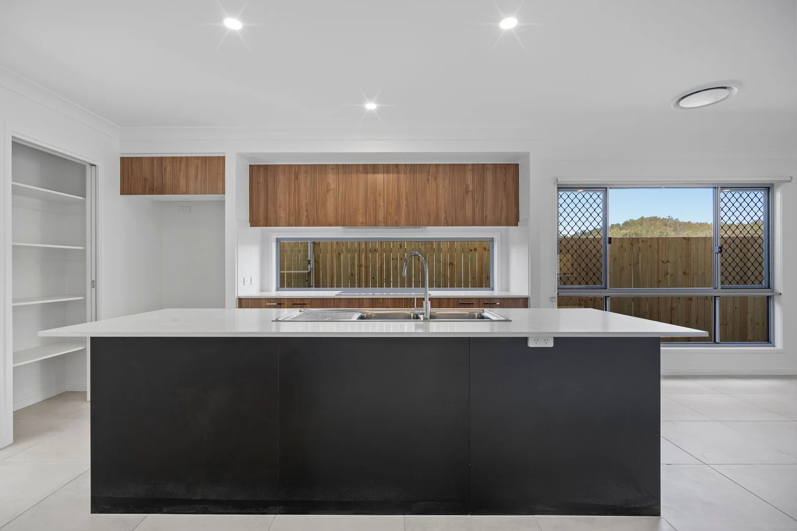 107 Ashwin Avenue, White Rock QLD 4306 photo 3