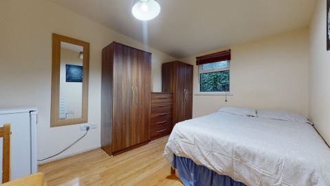 Anson Road, London NW2, Room to rent