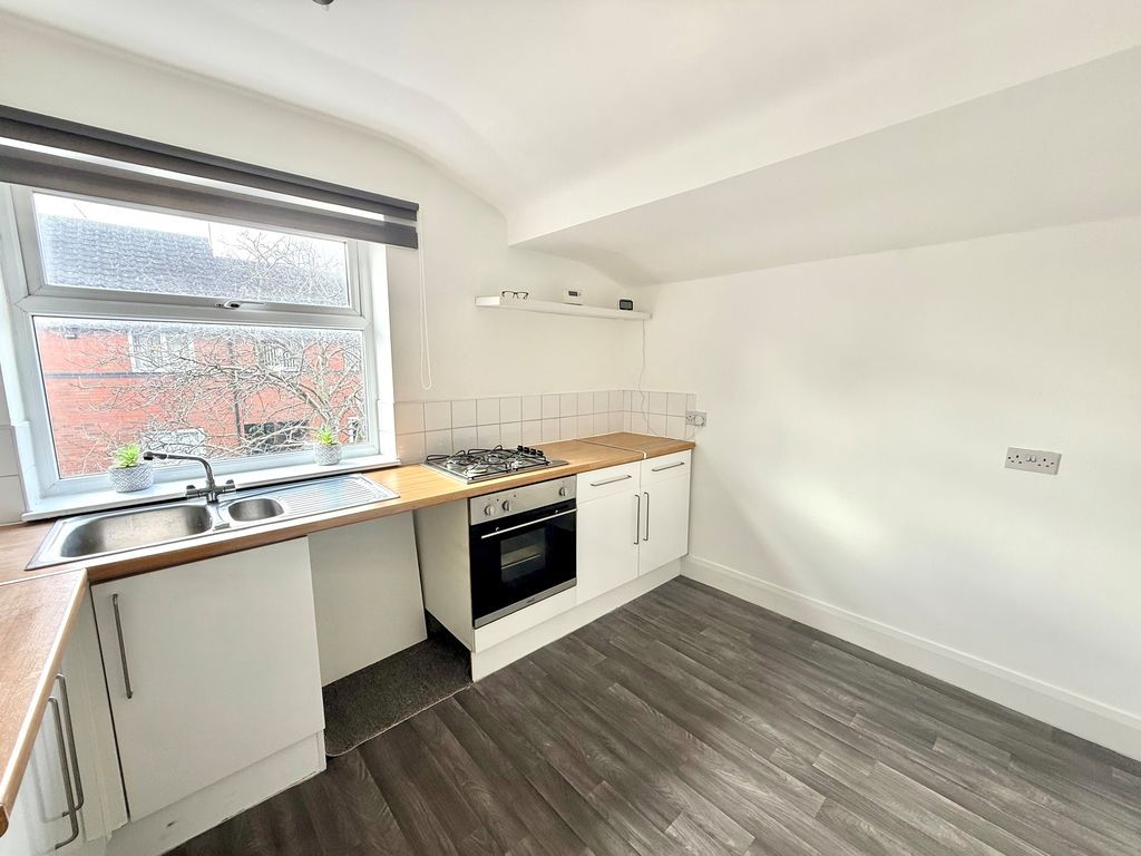 2 bed flat for saleVerne Road, North Shields NE29 photo 5