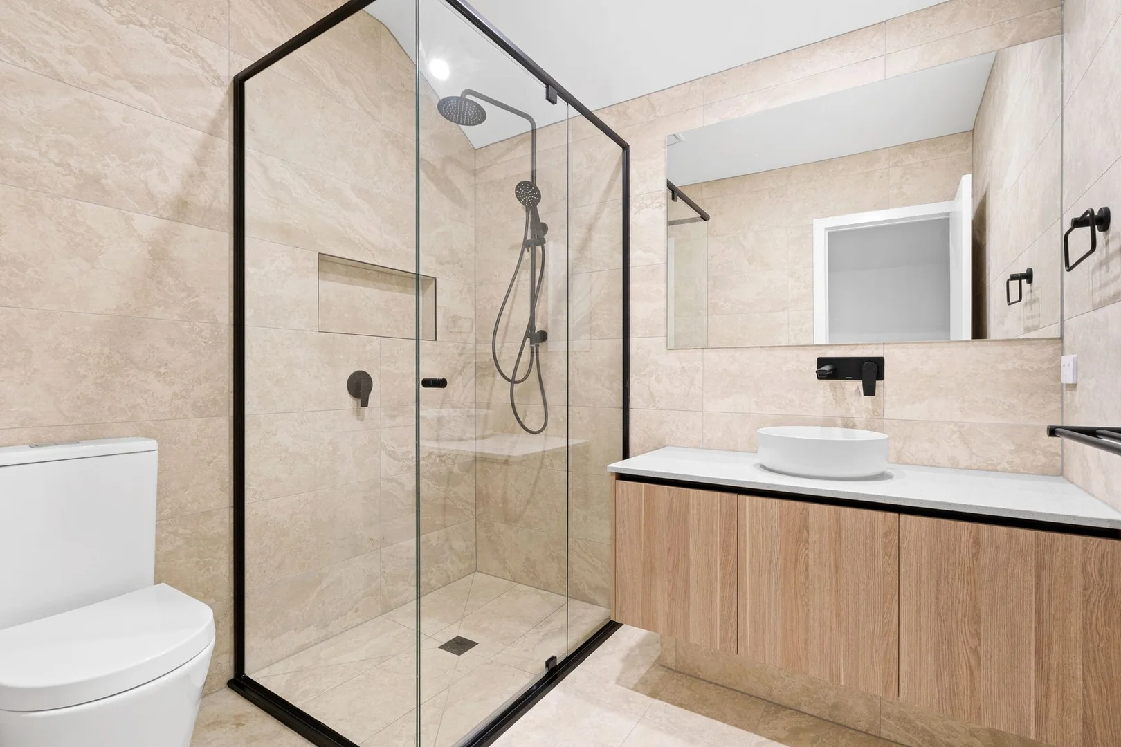 Additional image 7 of 4/33 Arthur Street, Eltham VIC 3095