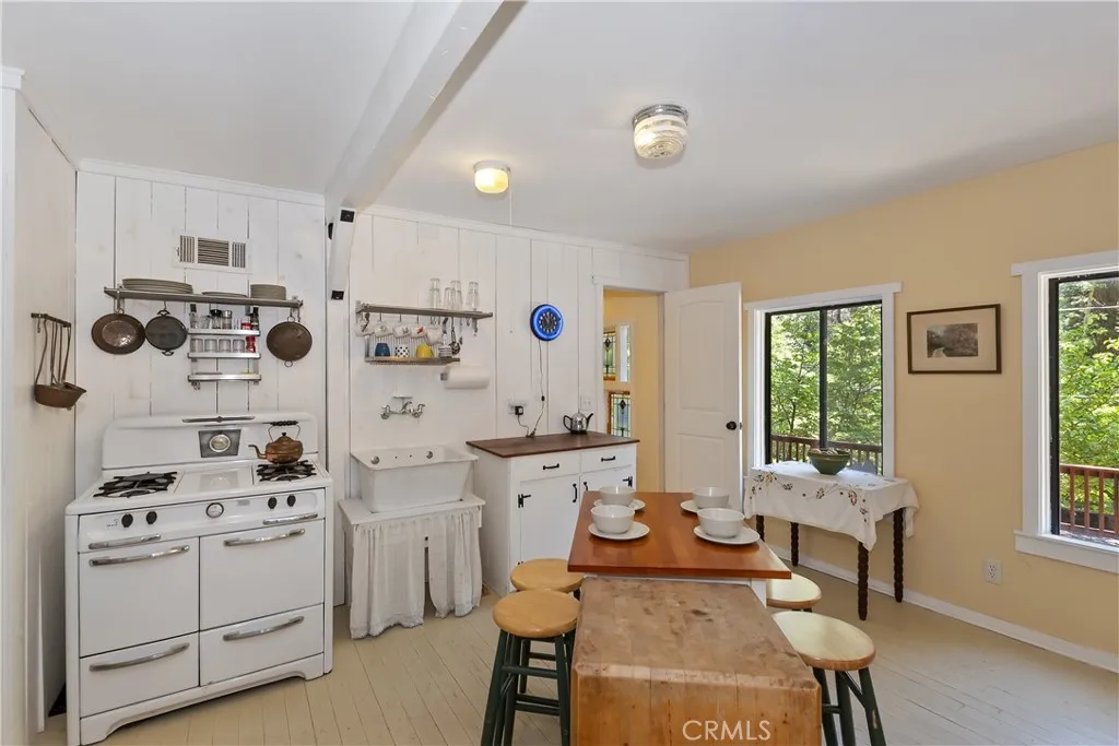 Additional image 17 of 425 Blue Jay Canyon Rd, Lake Arrowhead, CA 92317