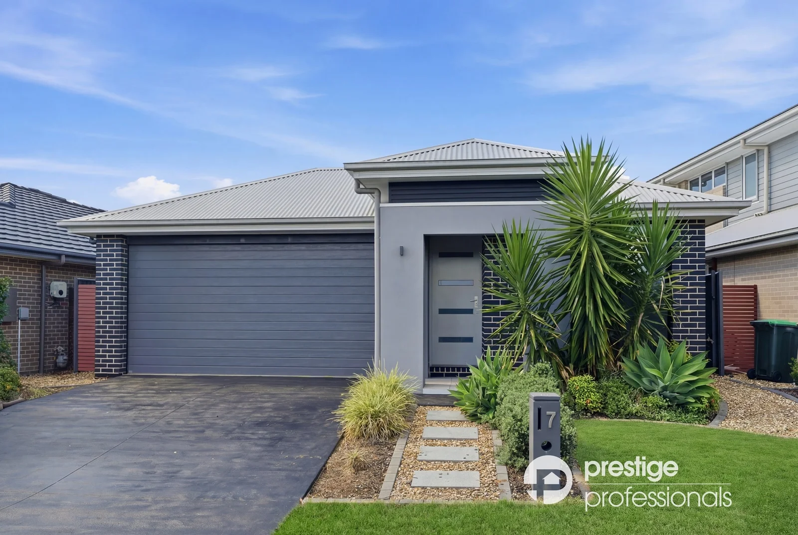 7 Fenner Terrace, Oran Park NSW 2570
