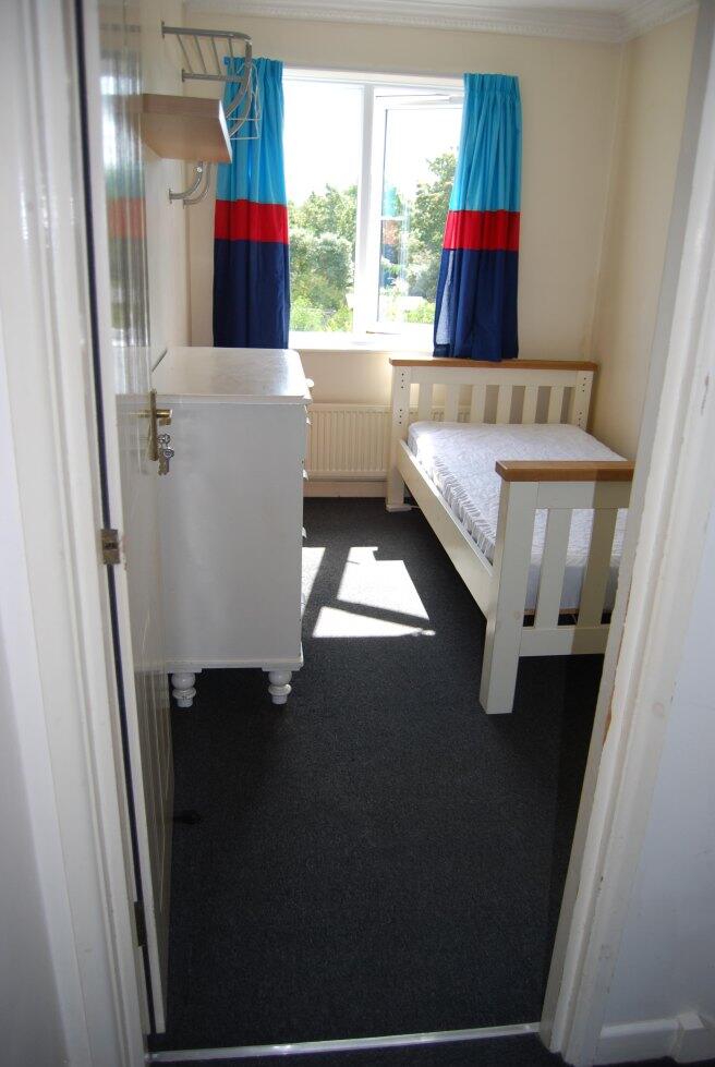 Smithson Close photo 5
