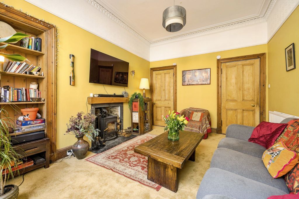 Additional image 4 of 2 bed flat for saleSouth Oxford Street, Edinburgh EH8
