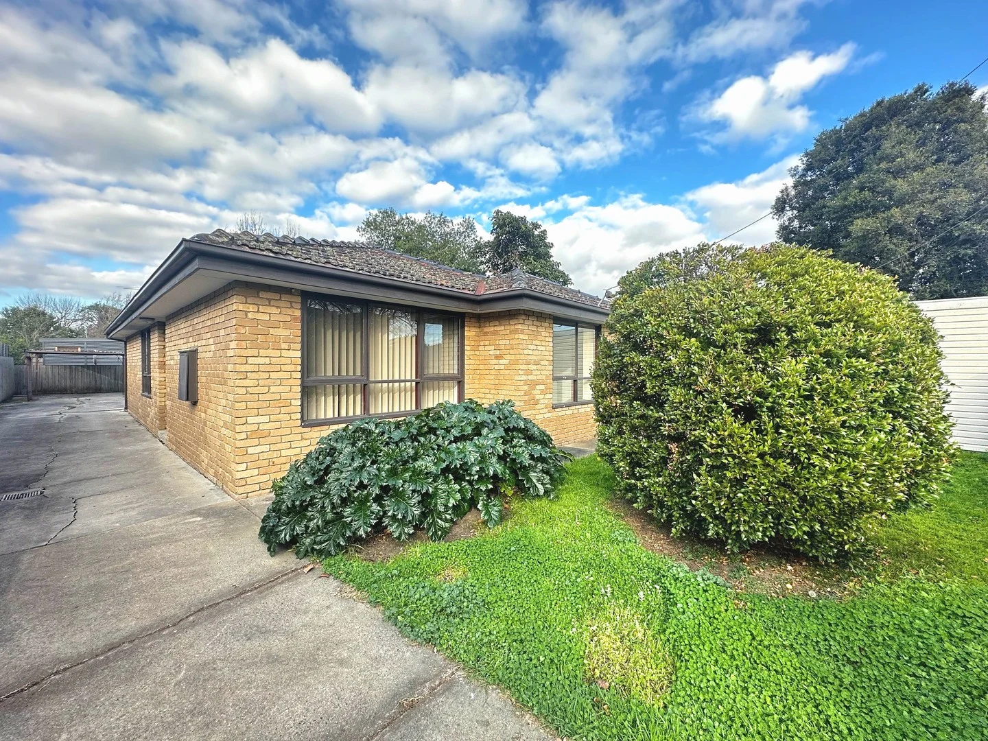 25 Fairfield Road, Fairfield VIC 3078