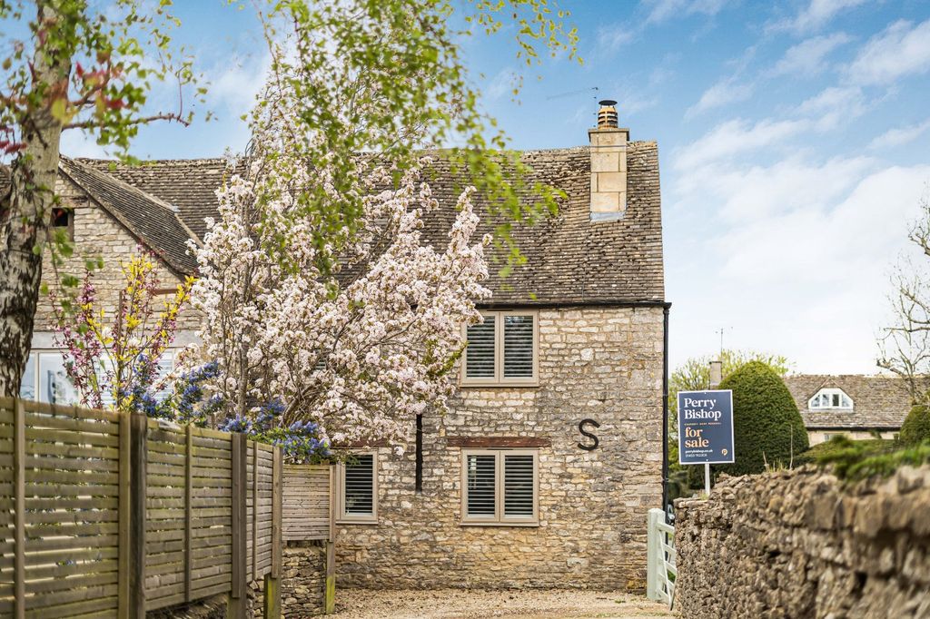 Additional image 15 of 5 bed semi-detached house for saleCirencester Road, Minchinhampton, Stroud, Gloucestershire GL6
