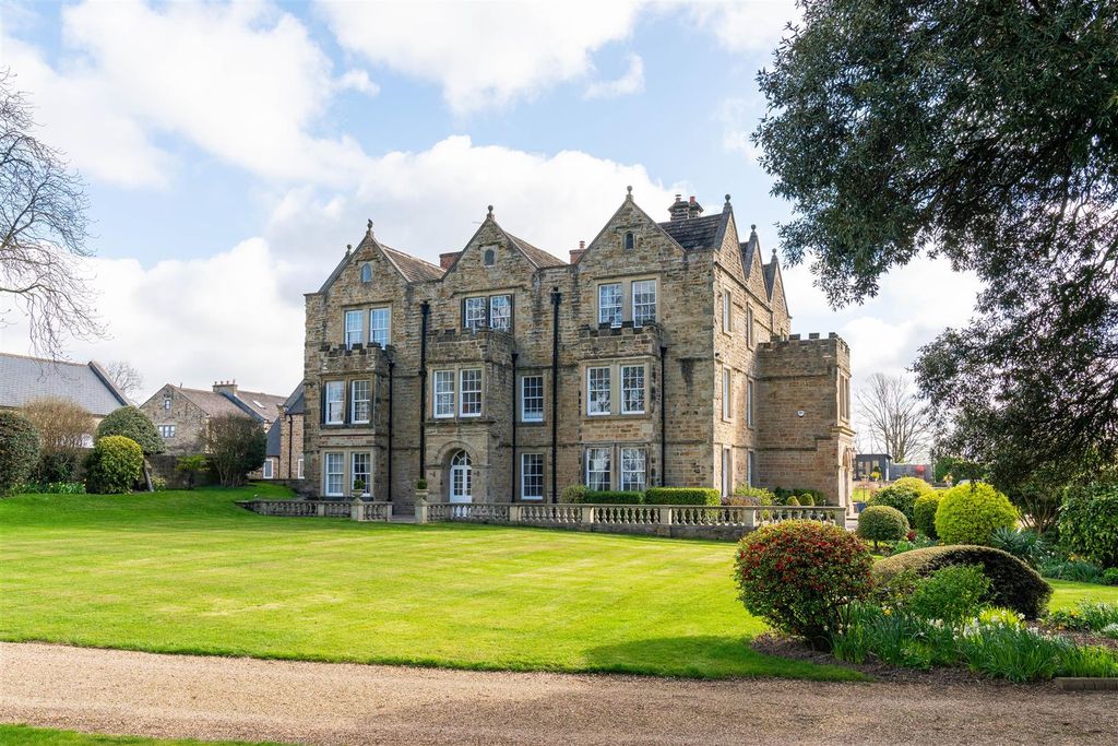 Additional image 104 of 7 bed detached house for salePark Hall, Parkhall Lane, Spinkhill, Sheffield S21
