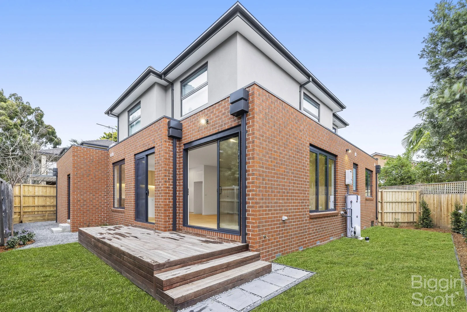 2/5 Carcoola Court, Ormond VIC 3204