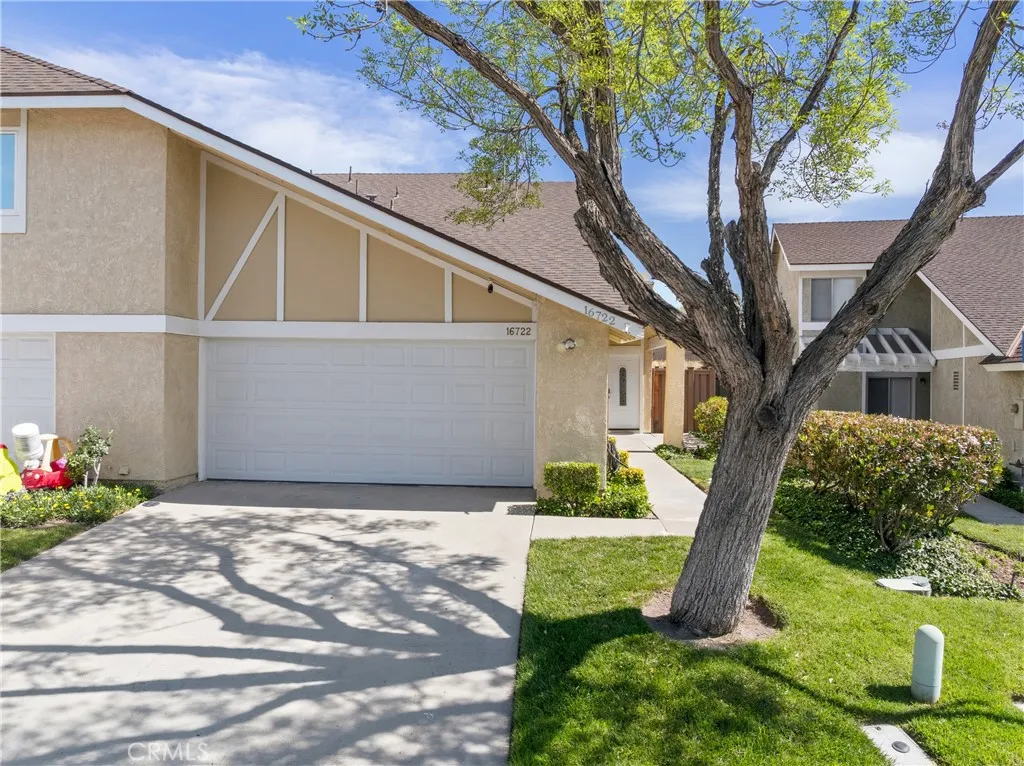 Additional image 2 of 16722 Shinedale Drive, Canyon Country, CA 91387