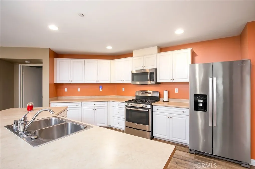 Additional image 3 of 3550 Emerald Lane, Lancaster, CA 93535