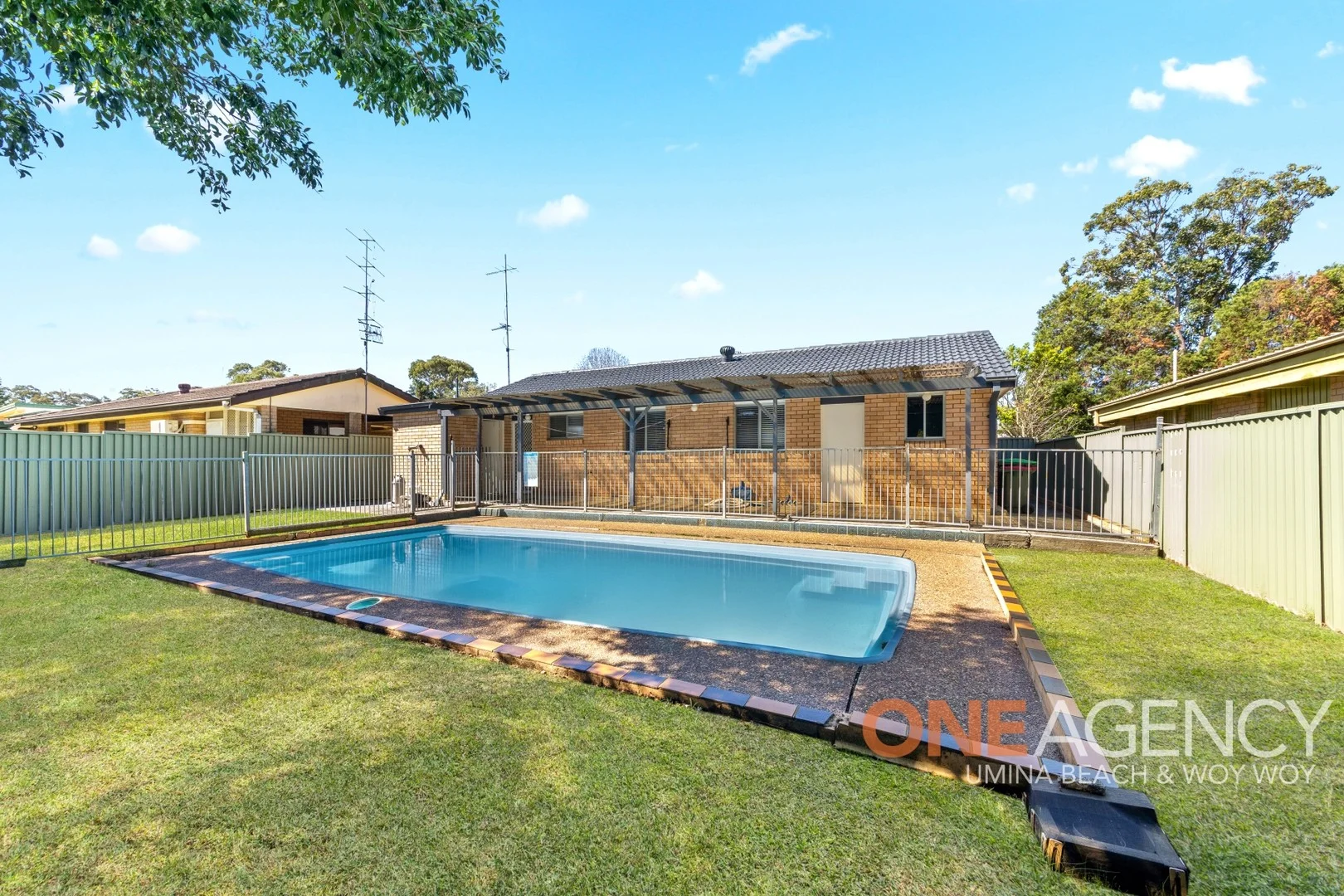 4 Rolfe Avenue, Kanwal NSW 2259