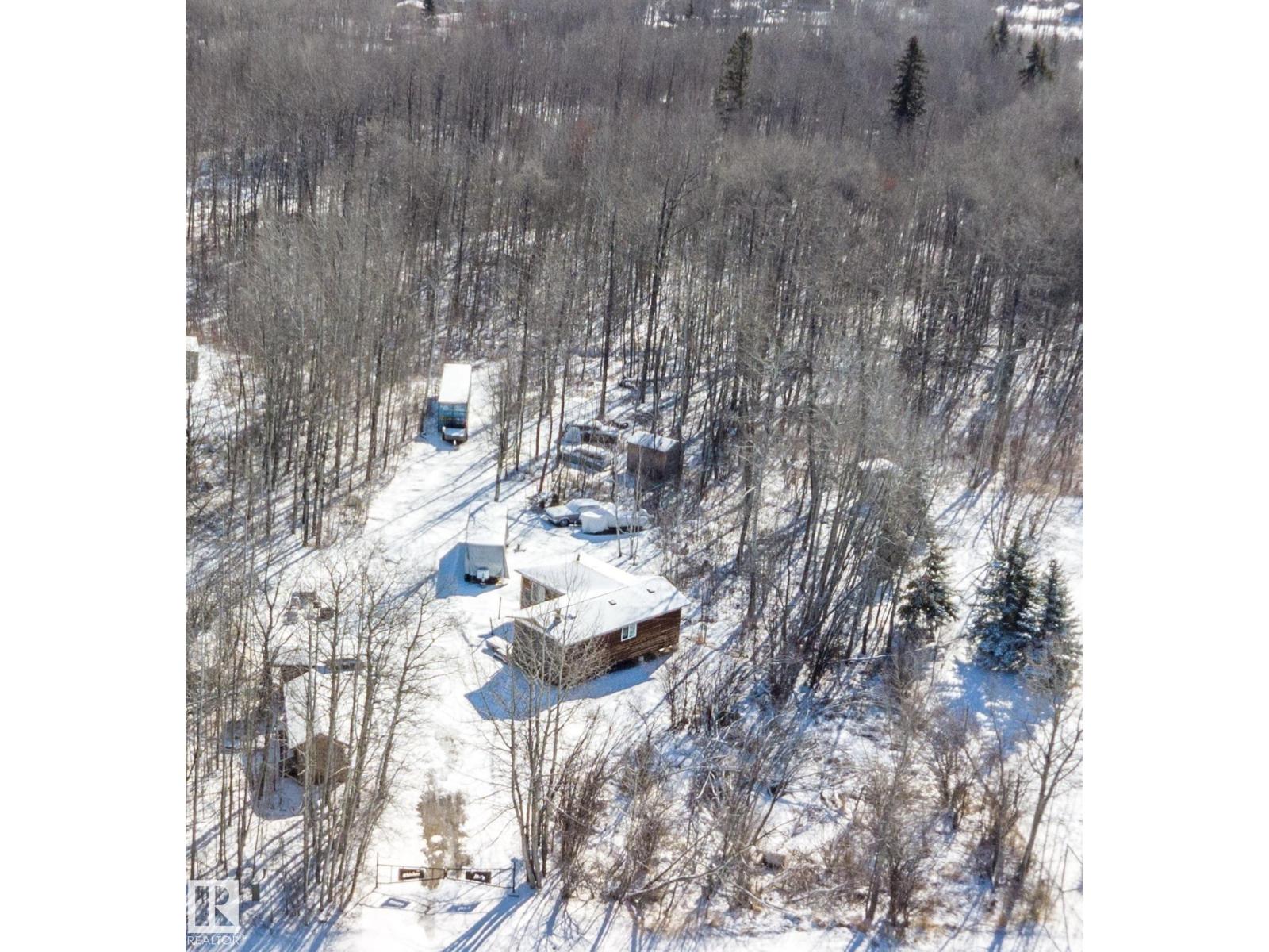 #102 5124 TWP ROAD 554