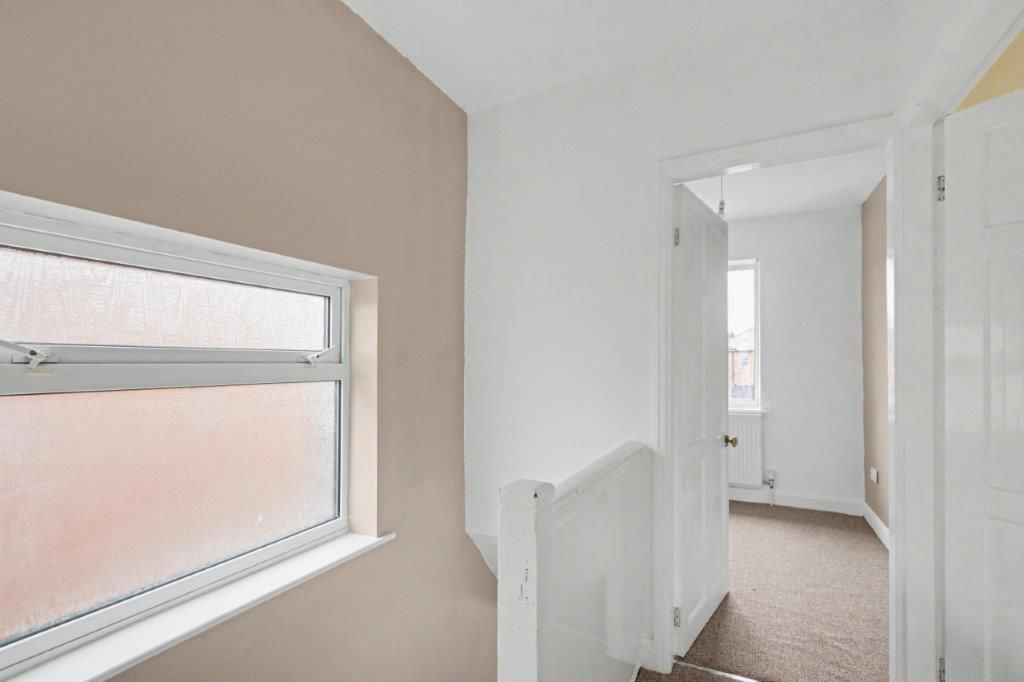 Additional image 7 of 3 bed semi-detached house for saleMaple Avenue, Beeston, Nottingham NG9
