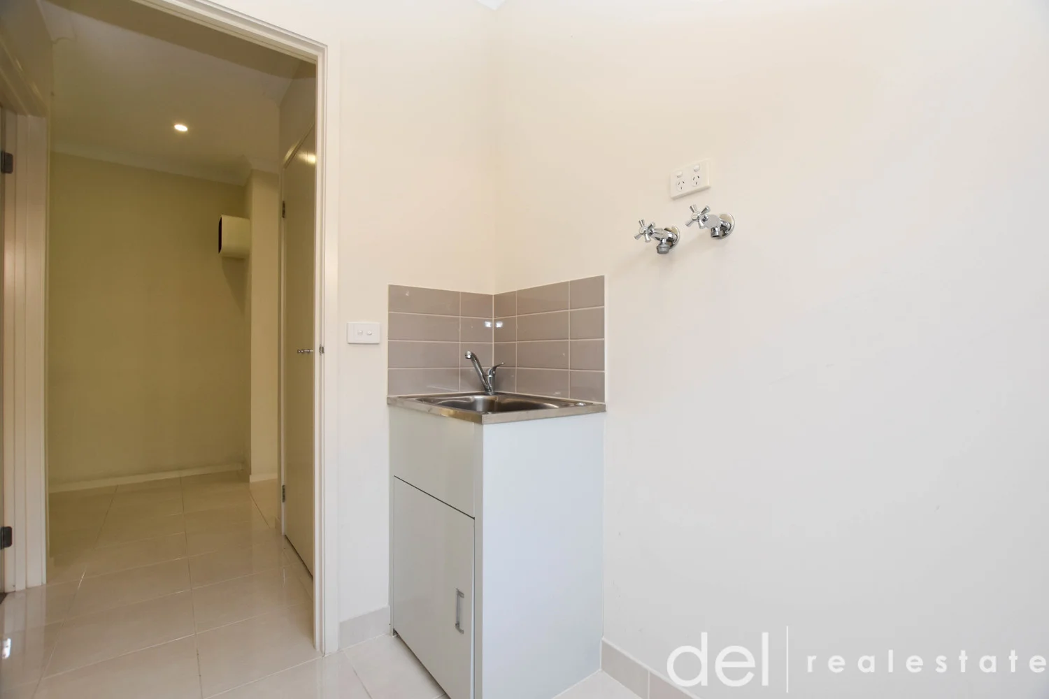 Additional image 12 of 44 Fieldstone Crescent, Cranbourne North VIC 3977