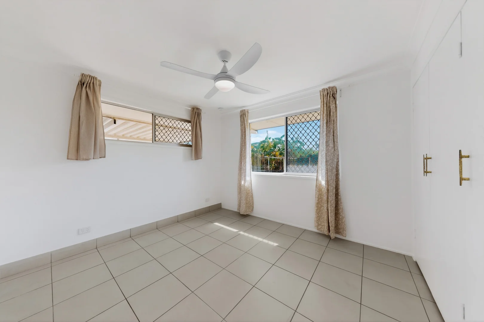 Additional image 8 of 15 Birigun St, Mermaid Waters QLD 4218