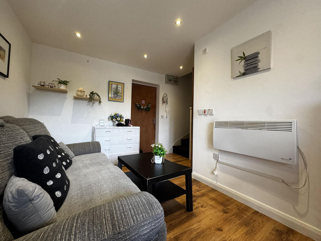 Melbourne House, Melbourne Place, BD5 0BL photo 5